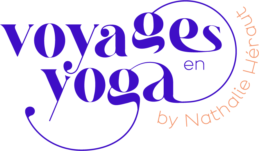 Logo Voyages en yoga - Nathalie Heraut